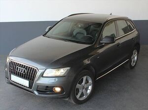 AUDI Q5 2,0 TDI Quattro S-Line Sport Plus Navi AH-1Hd