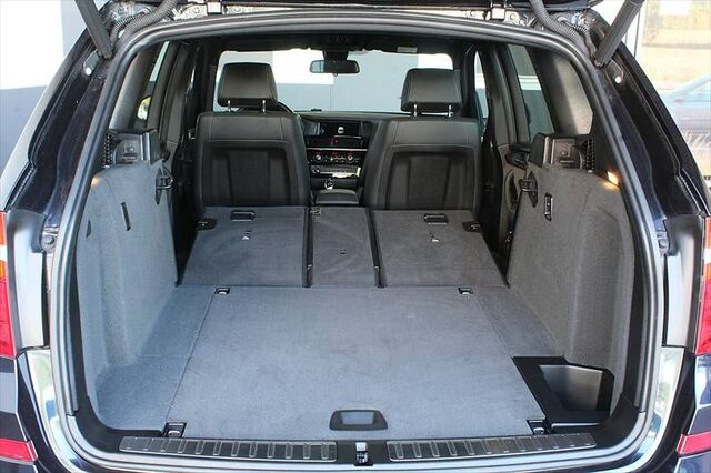 BMW X3 xDrive 30d M-Sport + M-Aerodynamic Alu 20 Ansicht 11 für Fahrzeugdetailseite