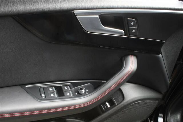 AUDI A4 Avant 1,4 TFSI S-Line Sport plus S-Line Black Ansicht 10 für Fahrzeugdetailseite