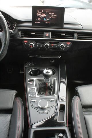 AUDI A4 Avant 1,4 TFSI S-Line Sport plus S-Line Black Ansicht 8 für Fahrzeugdetailseite