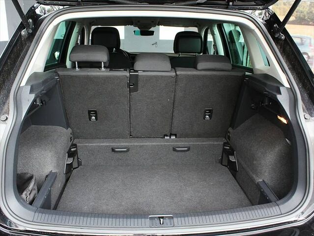 VW Tiguan 2,0 TDI Comfortline 4Motion AHK schwenk Ansicht 11 für Fahrzeugdetailseite