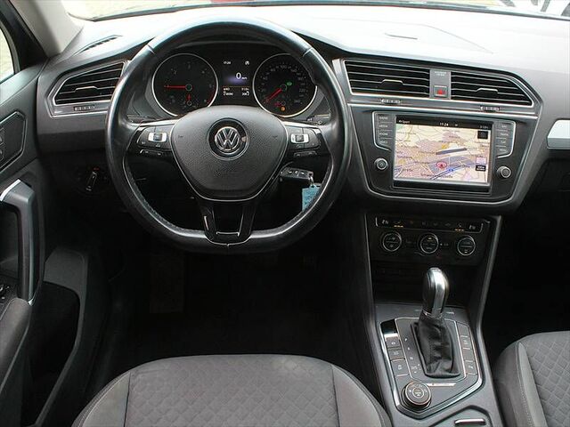 VW Tiguan 2,0 TDI Comfortline 4Motion AHK schwenk Ansicht 3 für Fahrzeugdetailseite