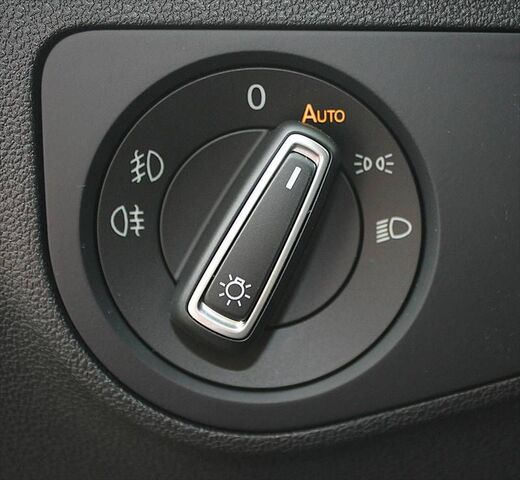VW Tiguan 2,0 TDI Comfortline 4Motion AHK schwenk Ansicht 8 für Fahrzeugdetailseite