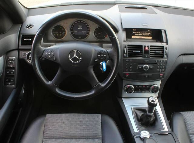 MERCEDES-BENZ C 180 T-Kombi Avantgarde aus 1. Hand Ansicht 3 für Fahrzeugdetailseite