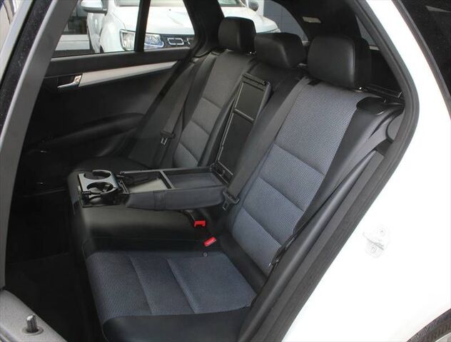 MERCEDES-BENZ C 180 T-Kombi Avantgarde aus 1. Hand Ansicht 6 für Fahrzeugdetailseite