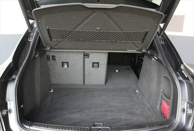 PORSCHE Macan S Komfortsitze Panorama Sport-Auspuff LED Ansicht 11 für Fahrzeugdetailseite