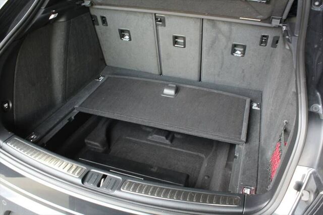 PORSCHE Macan S Komfortsitze Panorama Sport-Auspuff LED Ansicht 12 für Fahrzeugdetailseite