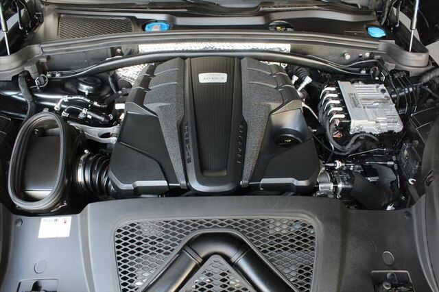 PORSCHE Macan S Komfortsitze Panorama Sport-Auspuff LED Ansicht 13 für Fahrzeugdetailseite