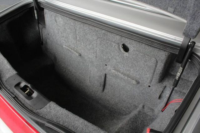 ALFA ROMEO Spider Sportsitze Leder Schwarz, elektr. Verdeck