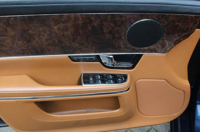 JAGUAR XJ 3,0 Diesel S V6 Portfolio ACC Alu 20 Zoll Ansicht 8 für Fahrzeugdetailseite