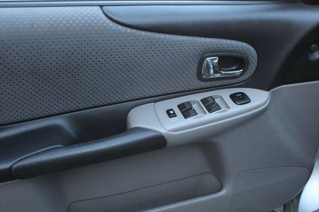 MAZDA 323 F 5-tür Autom-Getriebe 1.Hd -ohne TÜV-