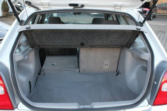 MAZDA 323 F 5-tür Autom-Getriebe 1.Hd -ohne TÜV-