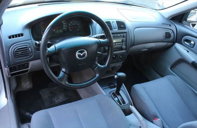 MAZDA 323 F 5-tür Autom-Getriebe 1.Hd -ohne TÜV-