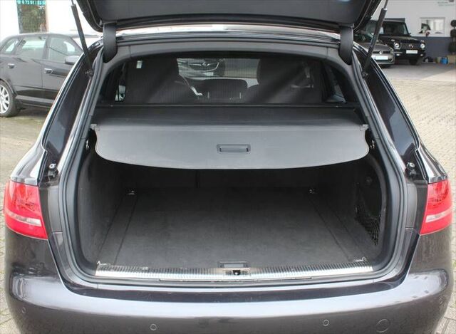 AUDI A4 Avant TFSI S-Line Sportpaket Plus ÖLVERBRAUCH Ansicht 10 für Fahrzeugdetailseite