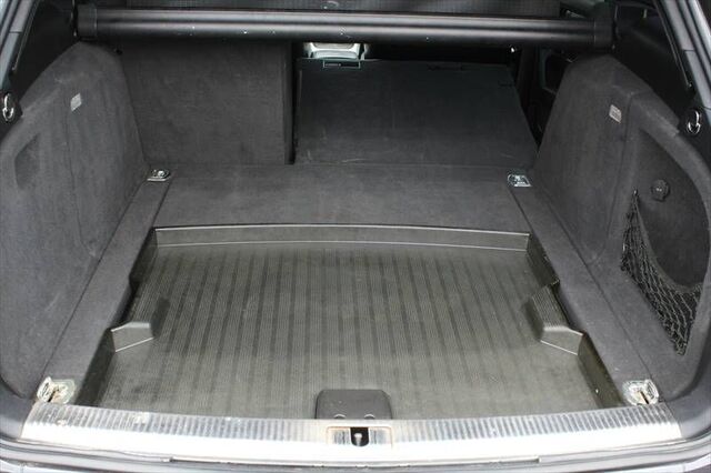 AUDI A4 Avant TFSI S-Line Sportpaket Plus ÖLVERBRAUCH Ansicht 12 für Fahrzeugdetailseite