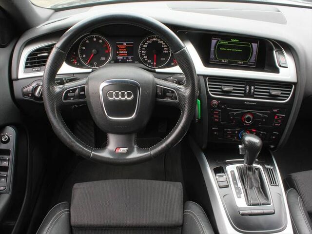 AUDI A4 Avant TFSI S-Line Sportpaket Plus ÖLVERBRAUCH Ansicht 3 für Fahrzeugdetailseite