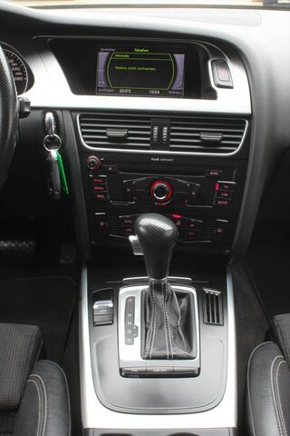 AUDI A4 Avant TFSI S-Line Sportpaket Plus ÖLVERBRAUCH Ansicht 7 für Fahrzeugdetailseite