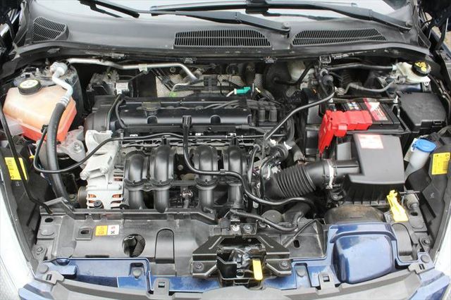 FORD Fiesta 5-türig Cool&Sound-Paket Allwetterreifen Ansicht 10 für Fahrzeugdetailseite