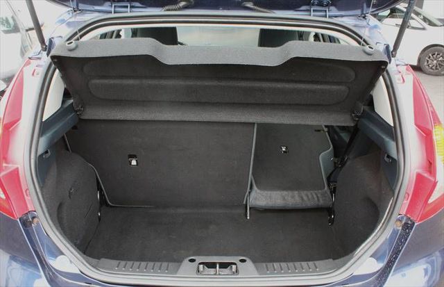 FORD Fiesta 5-türig Cool&Sound-Paket Allwetterreifen Ansicht 8 für Fahrzeugdetailseite