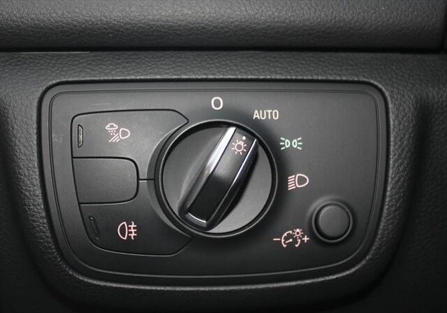 AUDI A6 Allroad 3,0 TDI Business Alu 18" AHK 1.Hd Ansicht 10 für Fahrzeugdetailseite