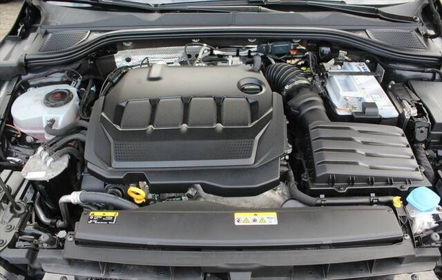 VW Golf 8 Variant 2,0 TDI Life Business Premium Pa Ansicht 13 für Fahrzeugdetailseite