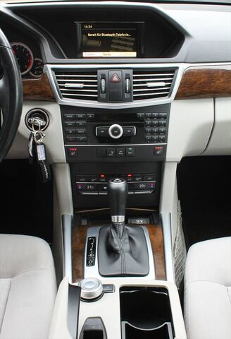 MERCEDES-BENZ E 200 T-Kombi CGI Navi Sitzheizung Parkführung Ansicht 7 für Fahrzeugdetailseite