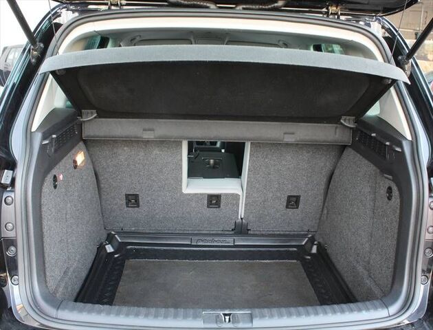 VW Tiguan 2,0 TSI Sport & Style 4Motion AHK Ansicht 9 für Fahrzeugdetailseite