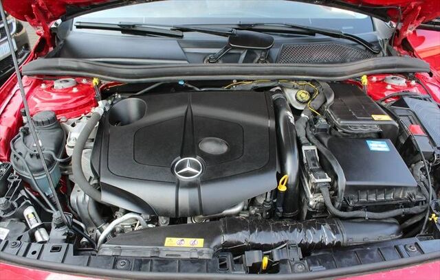 MERCEDES-BENZ GLA 220 CDI Urban Night-Paket Bi-Xenon AMG-Alu18 Ansicht 13 für Fahrzeugdetailseite