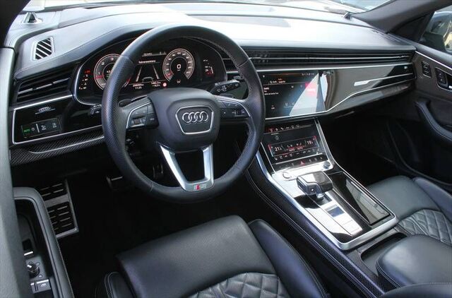 AUDI Q8 50 TDI Compotition + S-Line Sport plus Busine Ansicht 9 für Fahrzeugdetailseite