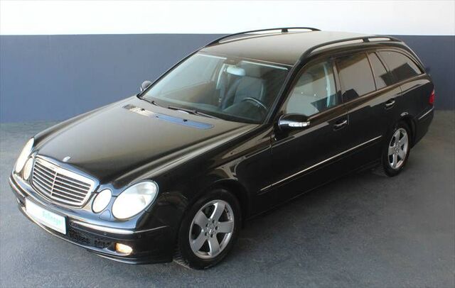 MERCEDES-BENZ E 220