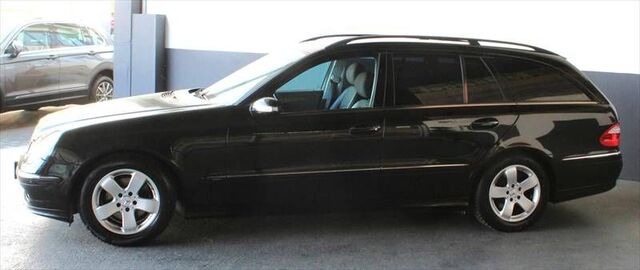 MERCEDES-BENZ E 220 CDI T-Kombi Avantgarde Comand AHK schwenkb