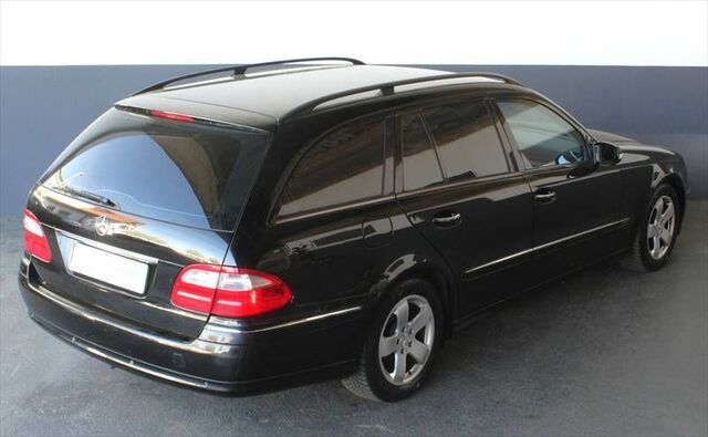 MERCEDES-BENZ E 220 CDI T-Kombi Avantgarde Comand AHK schwenkb