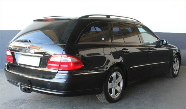 MERCEDES-BENZ E 220 CDI T-Kombi Avantgarde Comand AHK schwenkb