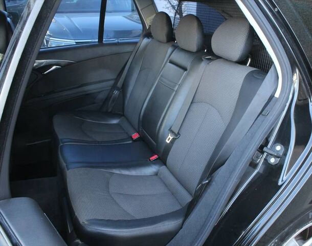 MERCEDES-BENZ E 220 CDI T-Kombi Avantgarde Comand AHK schwenkb