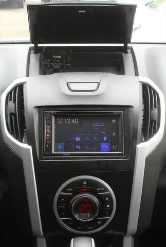 ISUZU D-Max 1,9 TD Double Cab 4WD Hardtop AHK Ansicht 10 für Fahrzeugdetailseite