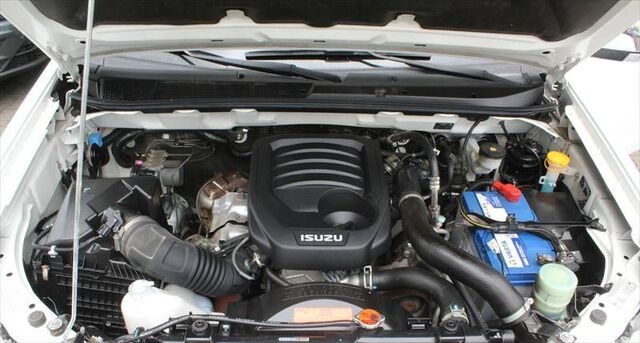 ISUZU D-Max 1,9 TD Double Cab 4WD Hardtop AHK Ansicht 14 für Fahrzeugdetailseite