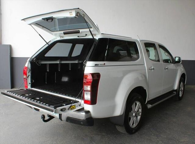ISUZU D-Max 1,9 TD Double Cab 4WD Hardtop AHK Ansicht 3 für Fahrzeugdetailseite