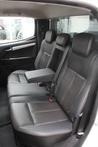 ISUZU D-Max 1,9 TD Double Cab 4WD Hardtop AHK Ansicht 7 für Fahrzeugdetailseite
