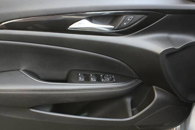 OPEL Insignia B Sports Tourer Innovation Navi Panoram Ansicht 9 für Fahrzeugdetailseite