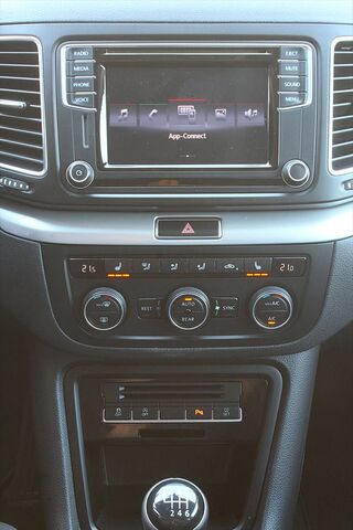 VW Sharan 1,4 TSI  7-Sitzer Business-Paket VW+1 Hd. Ansicht 9 für Fahrzeugdetailseite
