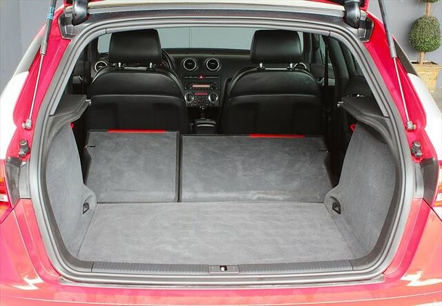AUDI A3 Sportback Quattro exclusive line Open-Sky Ansicht 9 für Fahrzeugdetailseite