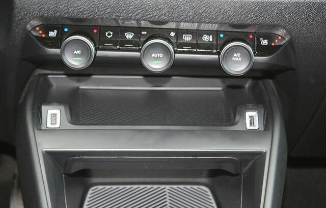 CITROEN C4 e-Feel Drive-Assit-Paket plus Kälte-Paket 1Hd Ansicht 8 für Fahrzeugdetailseite