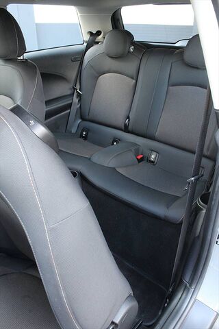 MINI Cooper 1,5 Salt Klima Sitzheizung Alu 17" Ansicht 5 für Fahrzeugdetailseite