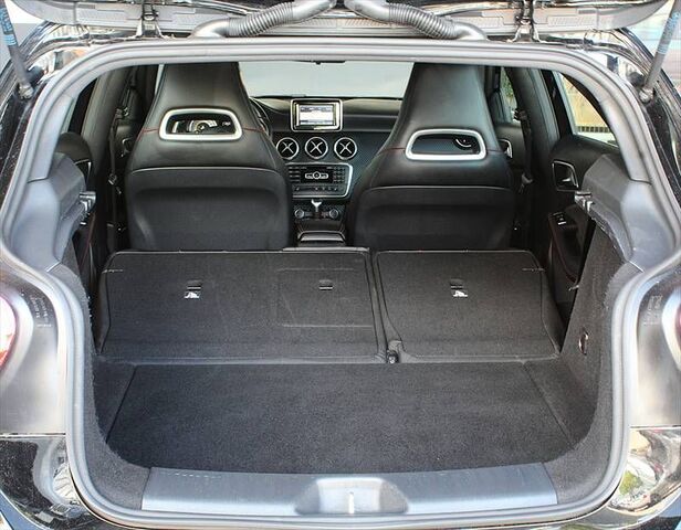 MERCEDES-BENZ A 180 AMG Sport-Line 1.Hd. Bi-Xenon Alu 18 Ansicht 11 für Fahrzeugdetailseite