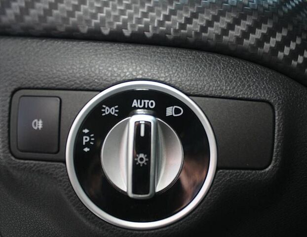 MERCEDES-BENZ A 180 AMG Sport-Line 1.Hd. Bi-Xenon Alu 18 Ansicht 8 für Fahrzeugdetailseite