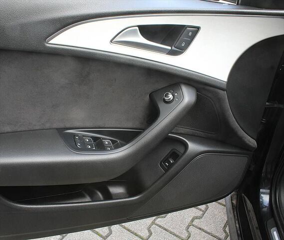 AUDI A6 Avant 3,0 TDI Quattro S-Line Sport Plus Ansicht 9 für Fahrzeugdetailseite