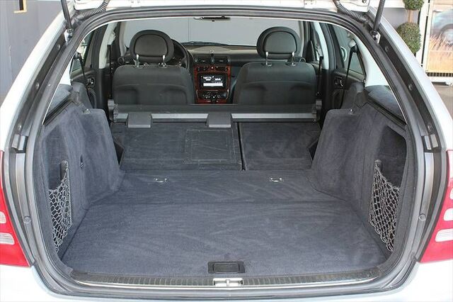 MERCEDES-BENZ C 200 T-Kombi Klimaautom. Sitzhzg. Alu Allwetter