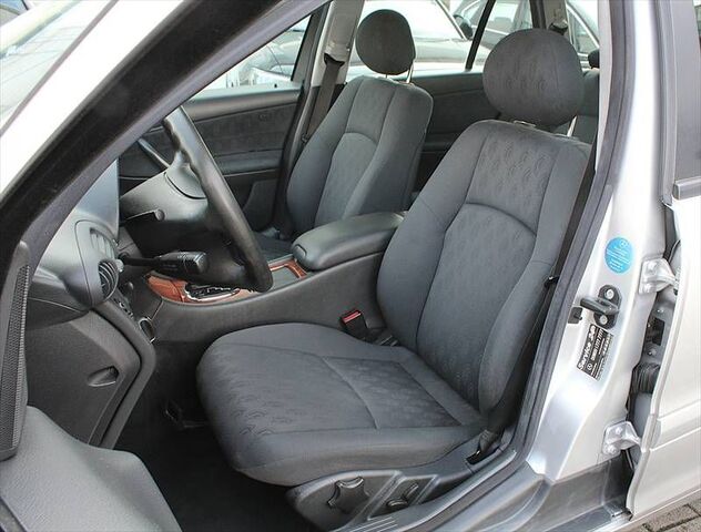 MERCEDES-BENZ C 200 T-Kombi Klimaautom. Sitzhzg. Alu Allwetter