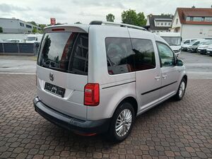 VW Caddy PKW Trendline Rollstuhlumbau