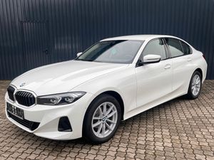 BMW 318 i Aut. Lim/ Kamera/Sitzh/Komfortzug/17&quot;LM-Rad